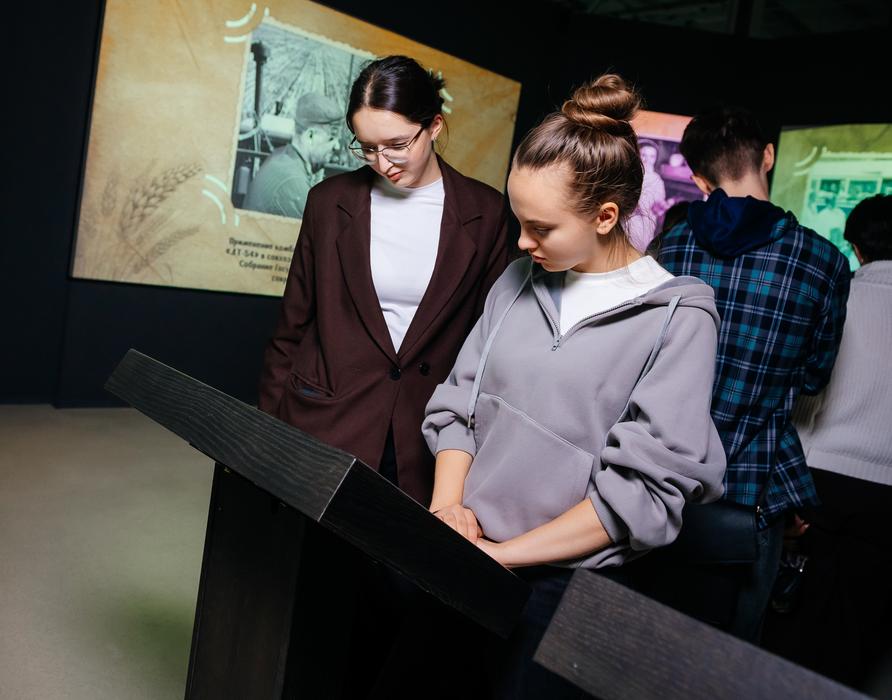 Экскурсия по выставке «Советское Ставрополье крупным планом»